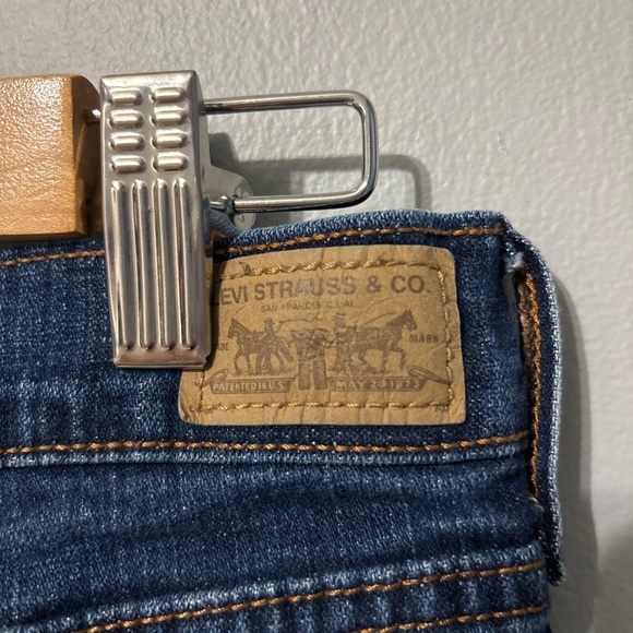 Levi’s shorts women’s size 8 blue 515 Bermuda cuffed 100% cotton - Picture 6 of 7